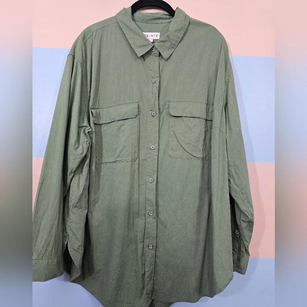 Ava & Viv Plus Size Sage Green Button Down Top - Picture 2 of 8
